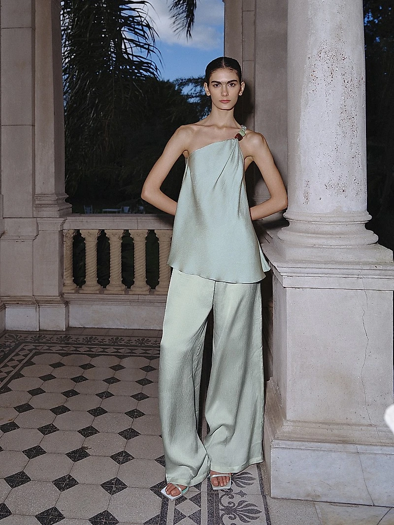 La Vila Ferrat One-Shoulder Top