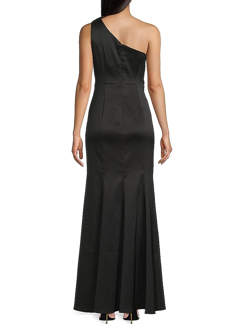 One-Shoulder Floral Appliqué Crepe Gown