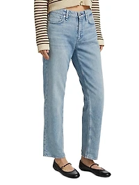 Featherweight Baggy Dre Low-Rise Boyfriend Jeans