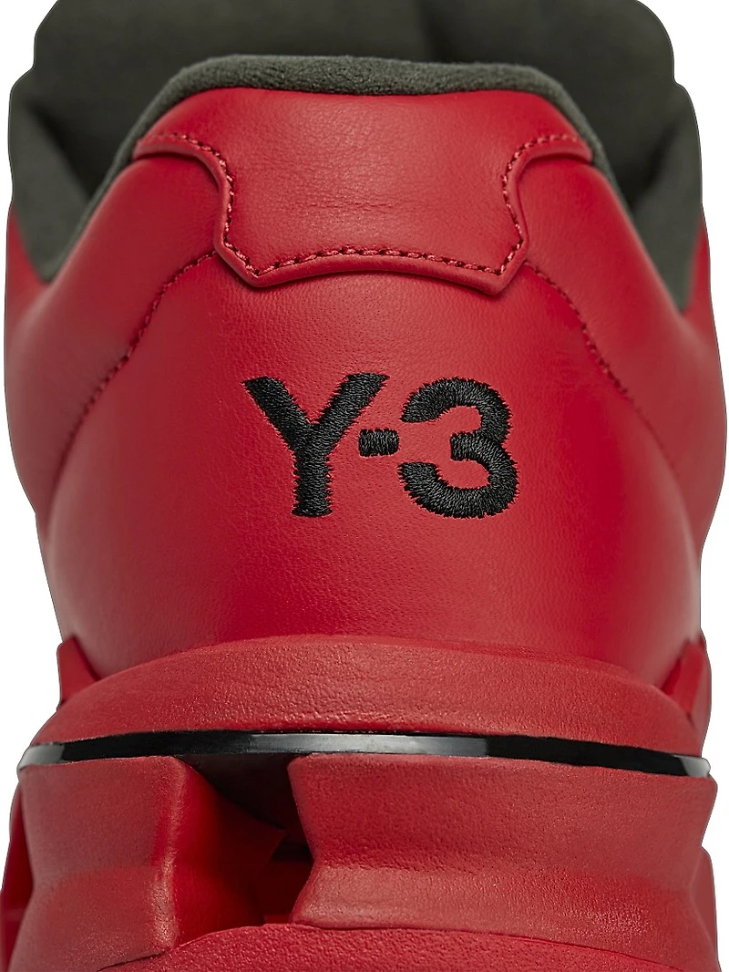 A3 Control Leather Sneakers