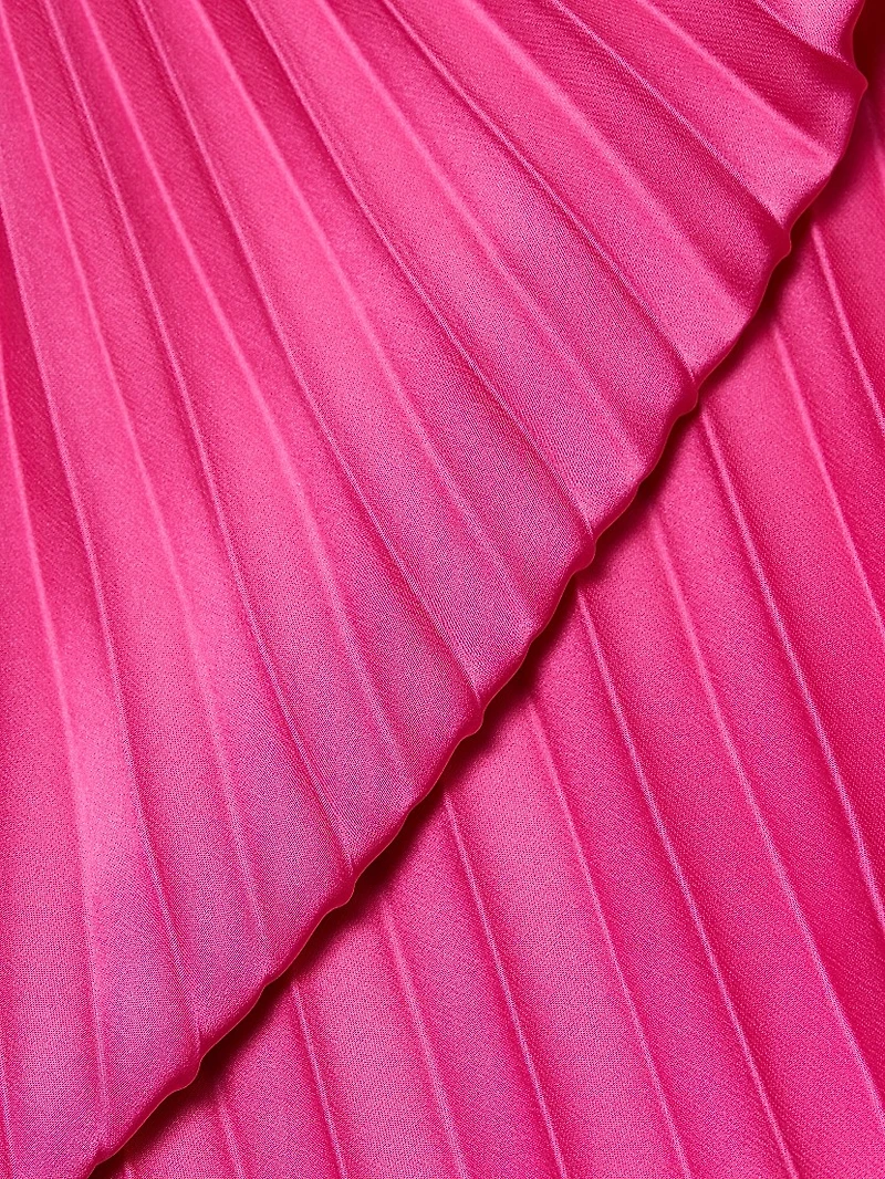 Arora Plissé Satin Sleeveless Gown