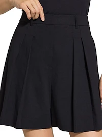 Pleated-Front Linen-Blend Classic Shorts