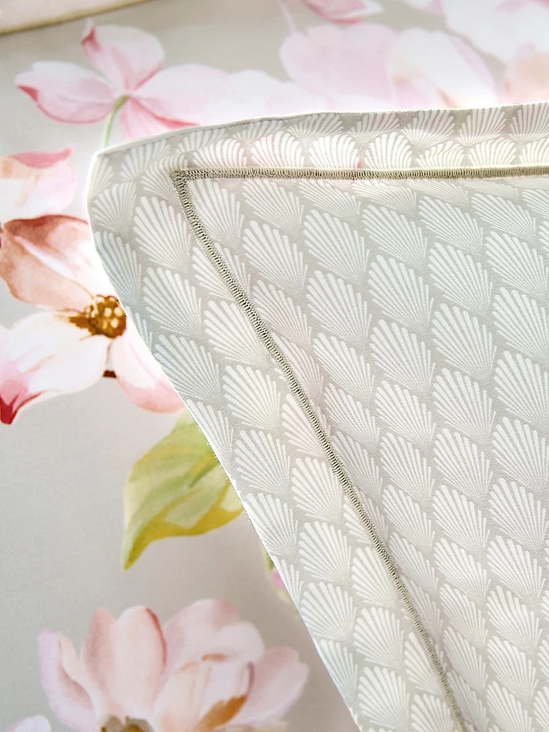 Voyageuse Duvet & Sham Collection