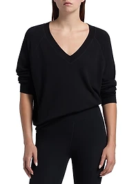 Bennie Fleece V-Neck Sweatshirt