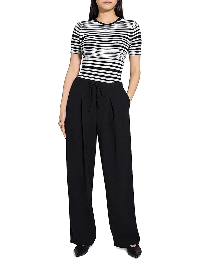 Pleated Crêpe Casual Pants