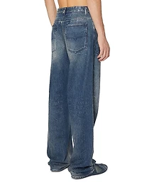 Macro Relaxed-Fit Jeans