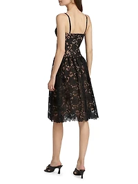 Flyn Sweetheart Lace Midi-Dress