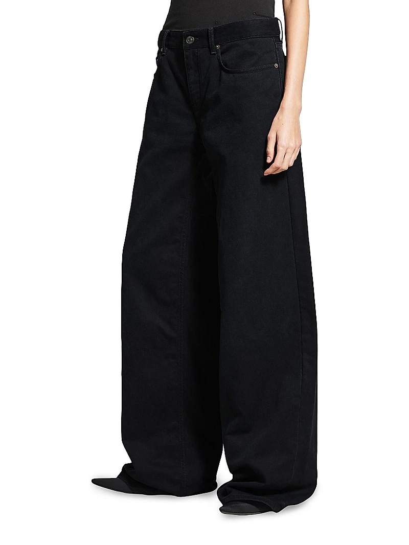 Wide Leg Baggy Jeans