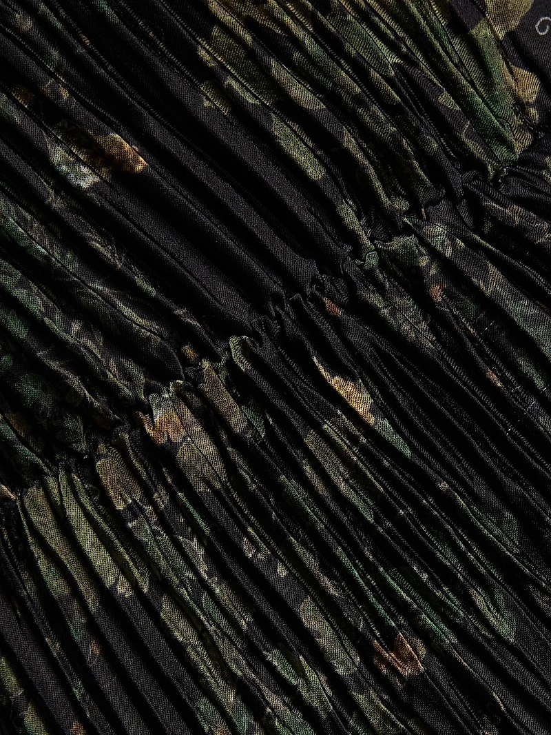 Grape Vine Pleated Knee-Length Shirtdress