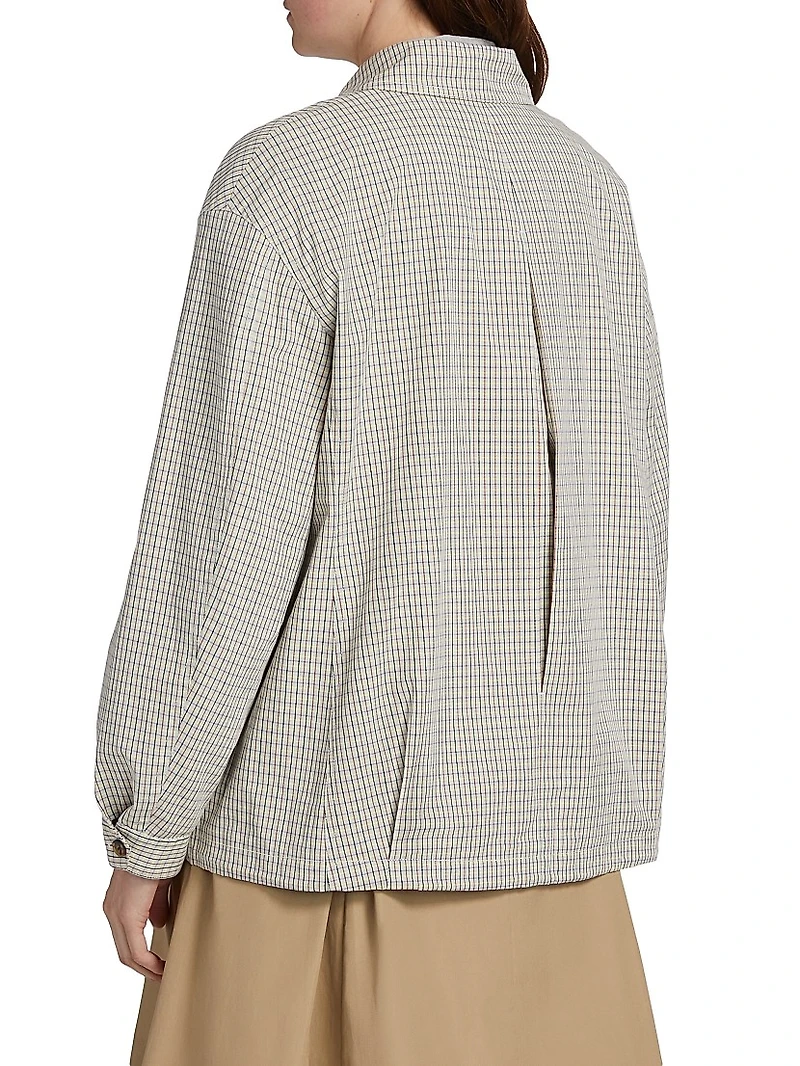 Gardeners Check Oversized Zip Bomber