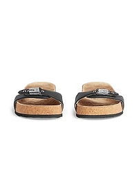 I Scholl Flat Sandals