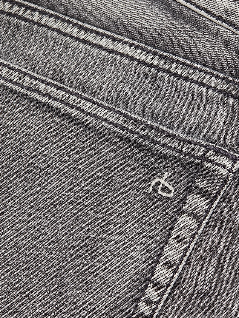 Fit 3 Authentic Stretch Jeans