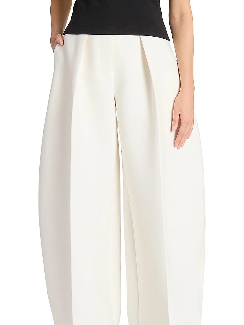 Le Ovalo Barrel-Leg Pleated Pants