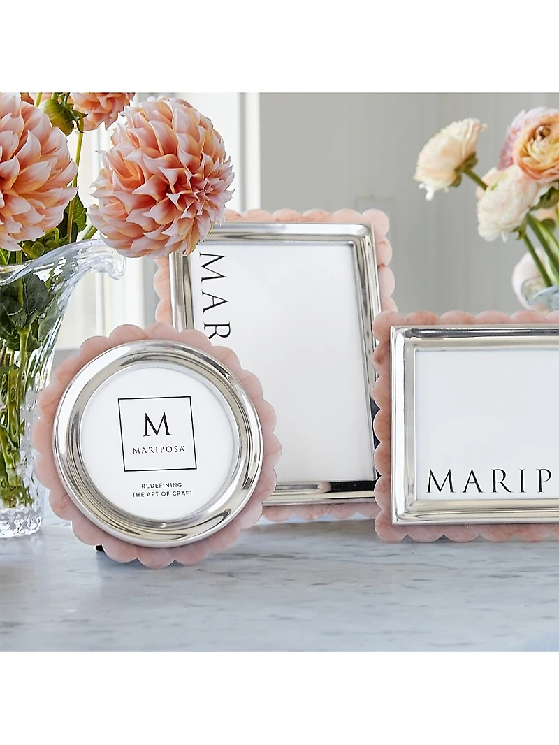 Acrylic Scallop Frame