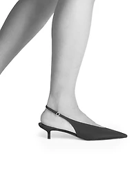 Diske 40MM Crêpe de Chine Point-Toe Slingback Pumps