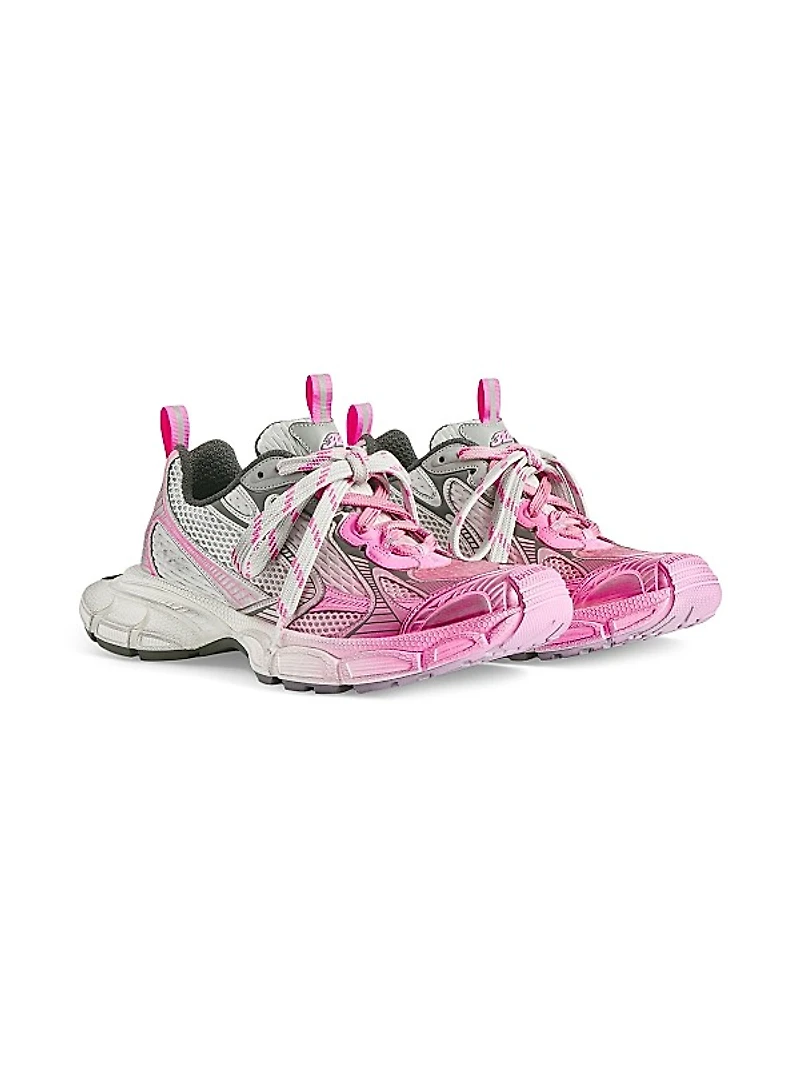 3XL Toe Spray Sneakers