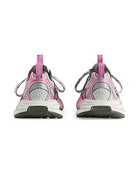 3XL Toe Spray Sneakers