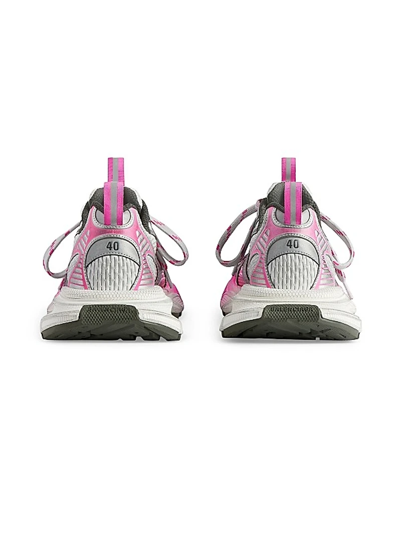 3XL Toe Spray Sneakers