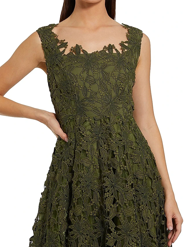 green emerald velvet dress Kimchi Blue - Urban Outfitters main image 1