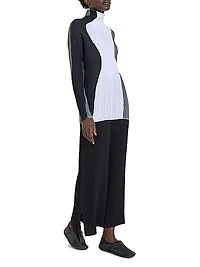 Colorblocked Stretch Top