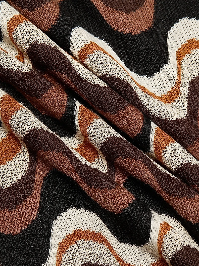 Swirl Prudence Geometric Top