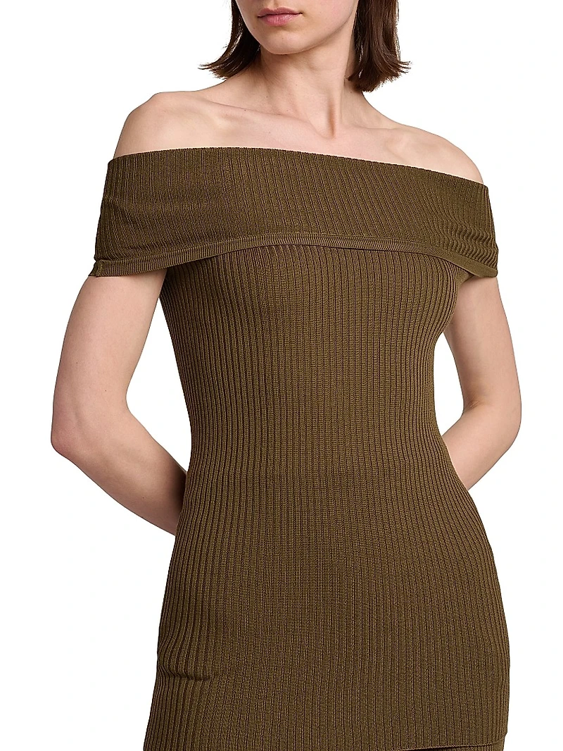 Light Ribbed Off-The-Shoulder Top