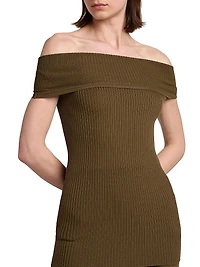 Light Ribbed Off-The-Shoulder Top