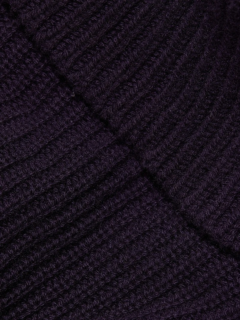 Bias Rib-Knit Cashmere Turtleneck