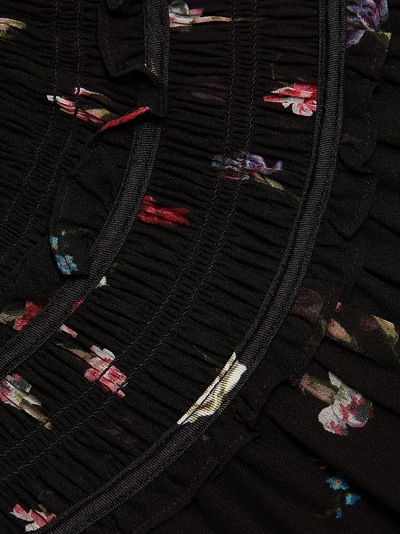 Leopold Tumbling Carnations Long-Sleeve Top