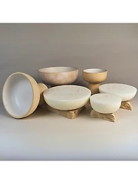 Romance Oakmoss & Sandalwood Ceramic Candle