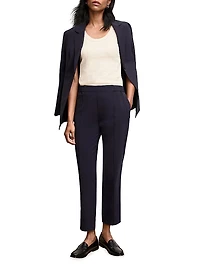 Avi Scoopneck T-Shirt