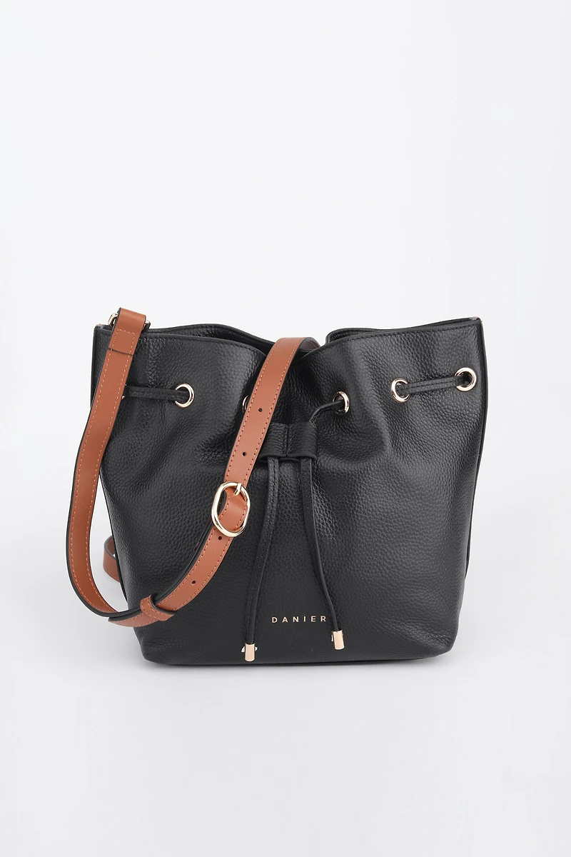 ANNYK BUCKET BAG