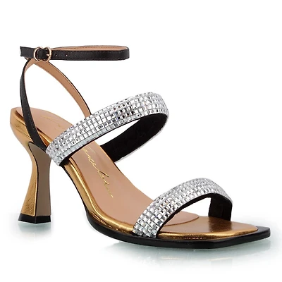 LUIZA BARCELOS TERA HEELS