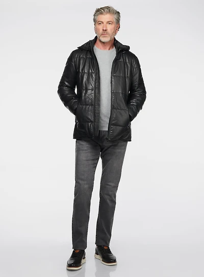 Manteau en cuir noir à capuchon