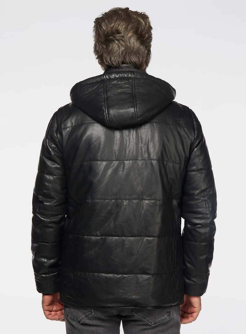Manteau en cuir noir à capuchon