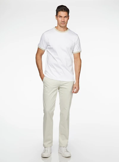 Chino beige à carreaux