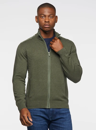 Cardigan vert en tricot côtelé