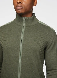 Cardigan vert en tricot côtelé
