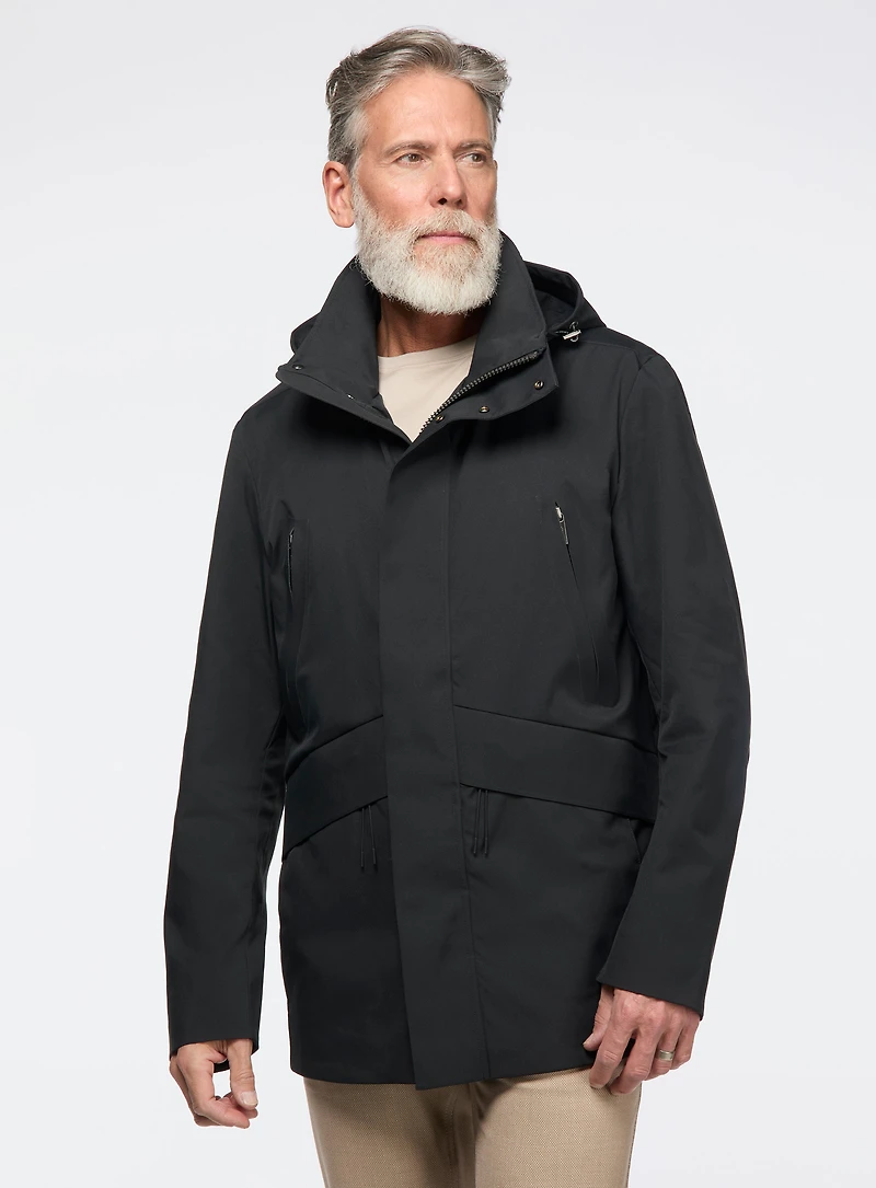 Manteau hydrofuge à col montant