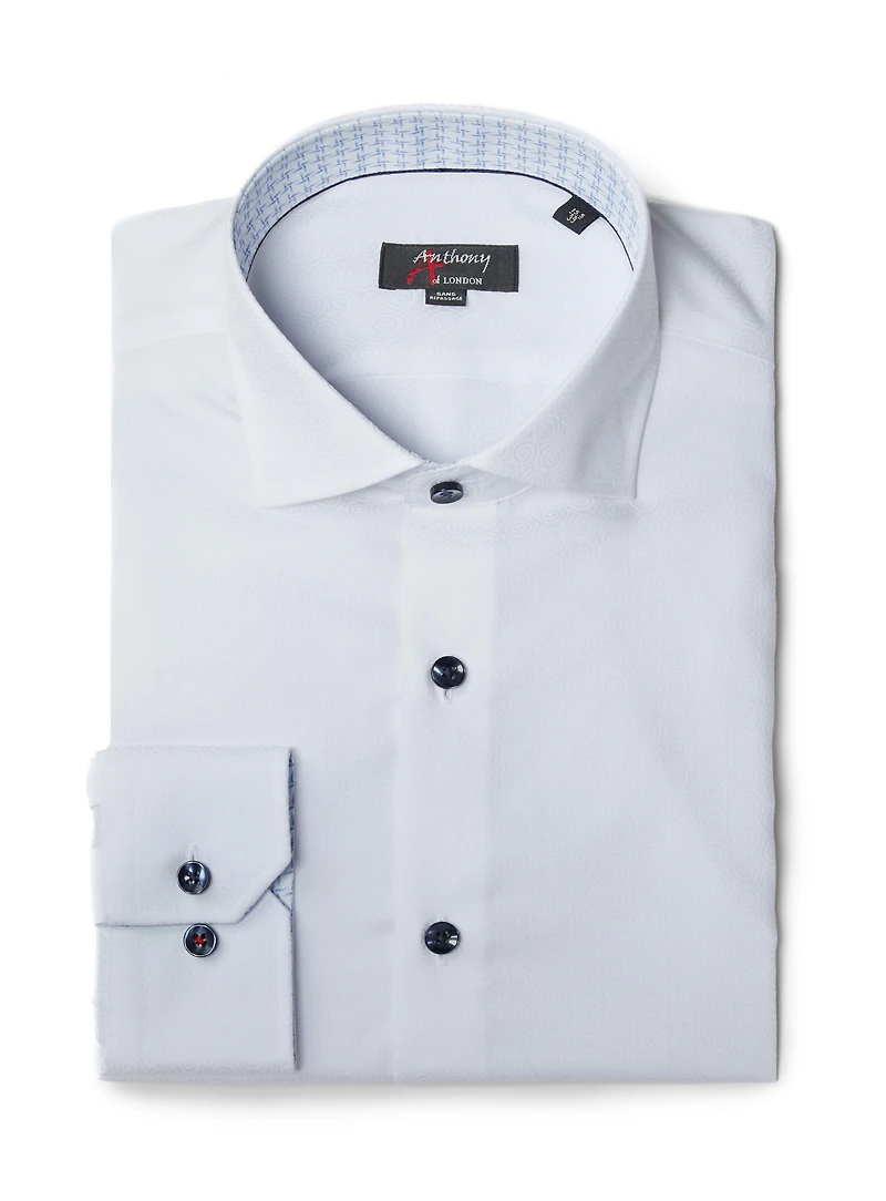 Chemise sans repassage à motif de spirales
