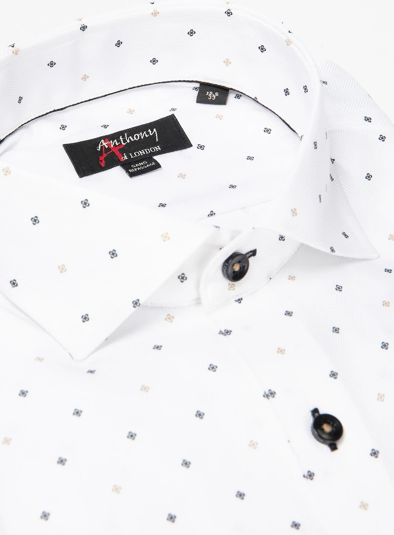 Chemise sans repassage à imprimé d'ornements