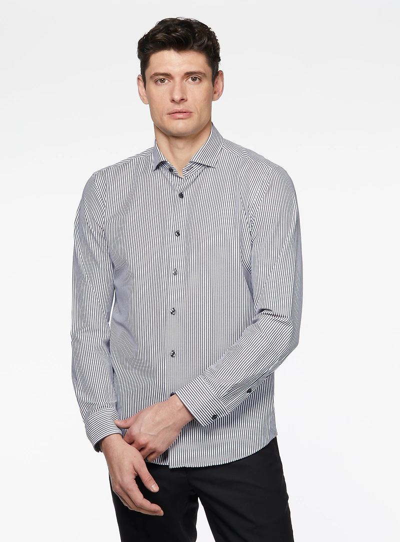 Chemise extensible à imprimé de micro-rayures
