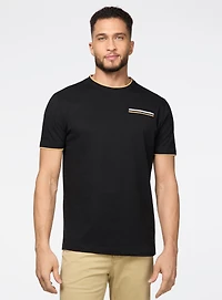 T-shirt with contrasting details