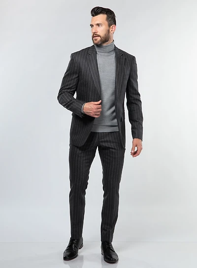 Complet charbon à rayures grises
