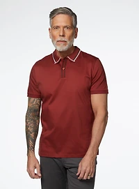 Polo rouge à bordures contrastantes