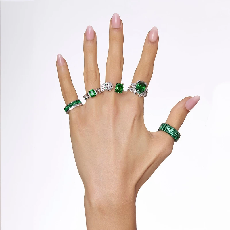 Timeless Emerald Solitaire Ring