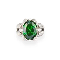 Oval Emerald Ring