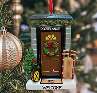 Elegant Brown Door Ornament