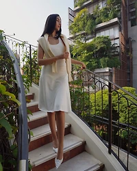 VELMAA WHITE SATIN