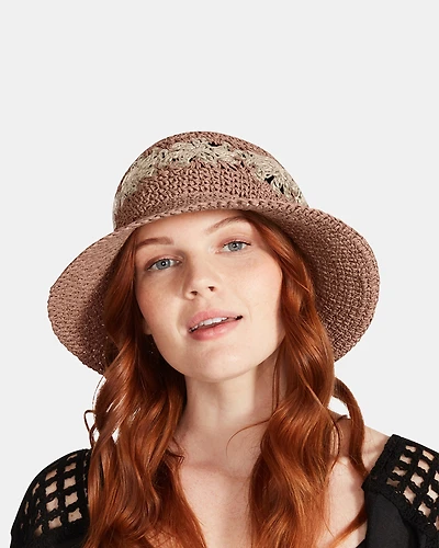 CROCHET HAT ROSE